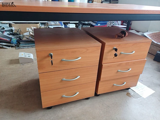 Lot 170 - bureau tafel met ladekastjes - afbeelding 3 van  5