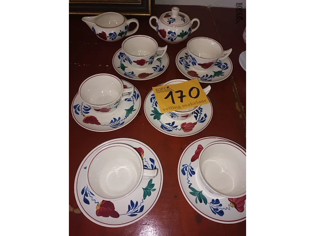 Lot 170 - koffieservies p. regout. 14 stuks - afbeelding 1 van  4