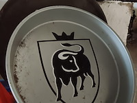 Lot 170 - leeggoed en café attributen - afbeelding 2 van  4