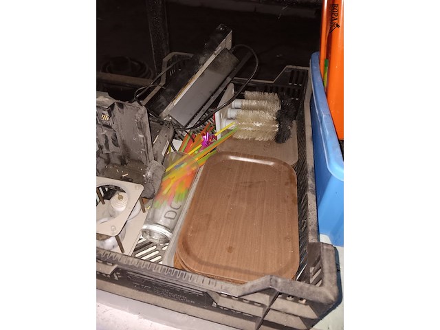 Lot 170 - leeggoed en café attributen - afbeelding 3 van  4