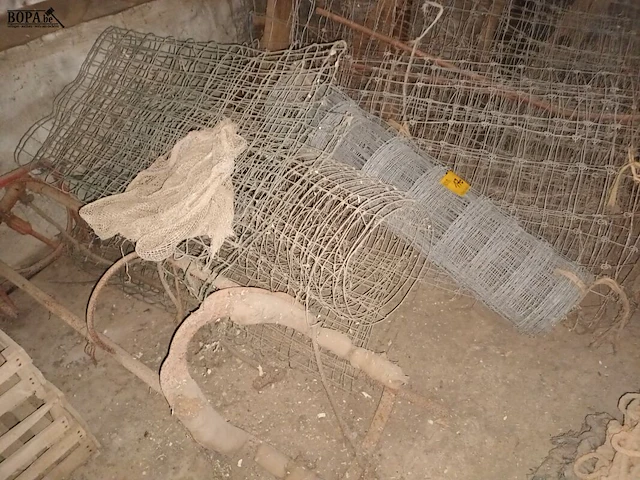 Lot 170 - restrollen omheiningsdraad - afbeelding 2 van  3