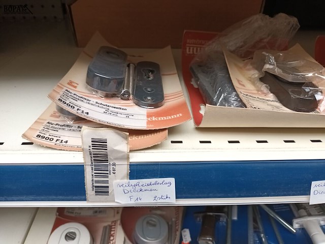 Lot 170 - veiligheidsbeslag. 30 stuks - afbeelding 2 van  5