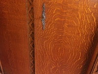 Lot 171 - antieke houten kleerkast - afbeelding 3 van  4