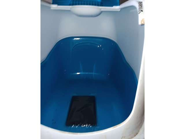 Lot 171 - dierenbenodigdheden - afbeelding 2 van  3