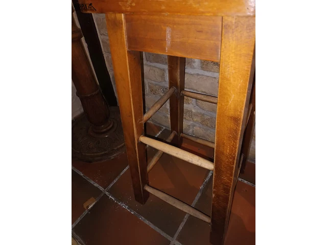 Lot 171 - houten barkruk - afbeelding 3 van  3