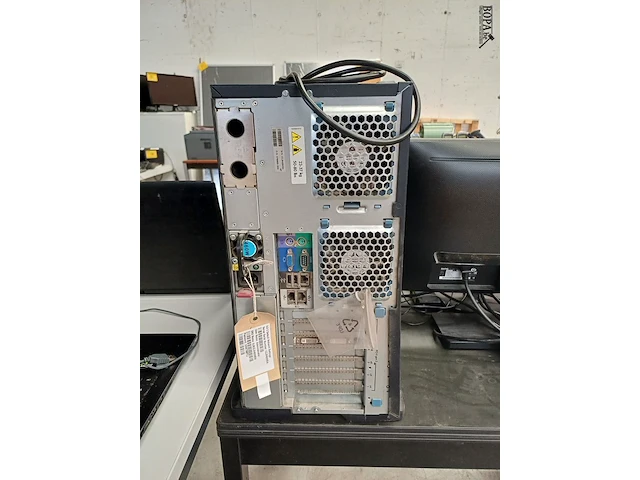 Lot 171 - hp proliant ml350 server (h) - afbeelding 3 van  3