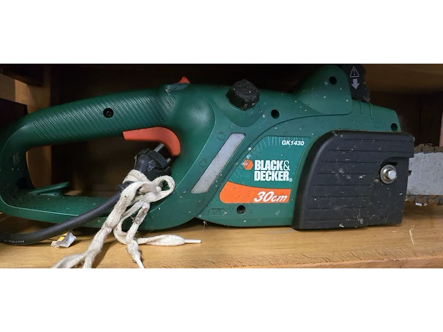 Lot 171 - kettingzaag black & decker 55 cm - afbeelding 2 van  2