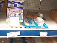 Lot 171 - raambeveiliging. ca. 50 stuks - afbeelding 2 van  5