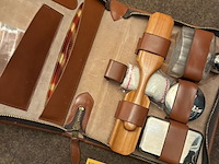 Lot 171 - vintage toilettas leder heren - afbeelding 3 van  3