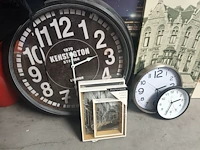 Lot 172 - canvassen, klokken, paraplu’s. 15 stuks - afbeelding 3 van  6