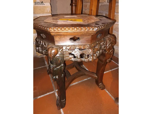 Lot 172 - oosterse plantentafel - afbeelding 2 van  4