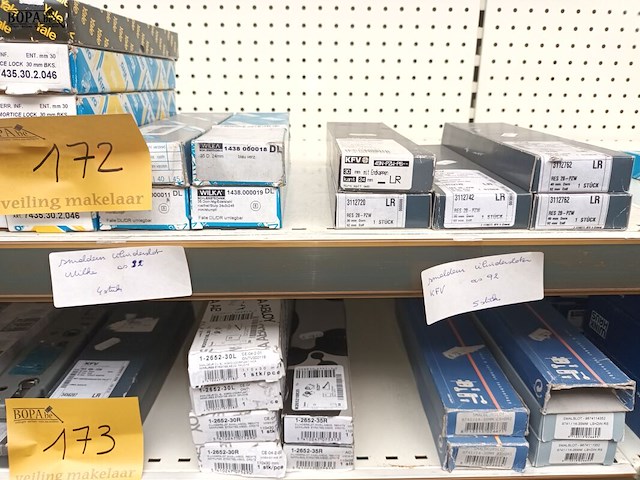 Lot 172 - smaldeur cilindersloten. 17 stuks - afbeelding 3 van  3