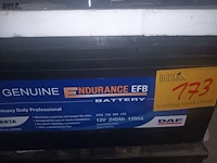 Lot 173 - batterij 12v daf - afbeelding 2 van  2