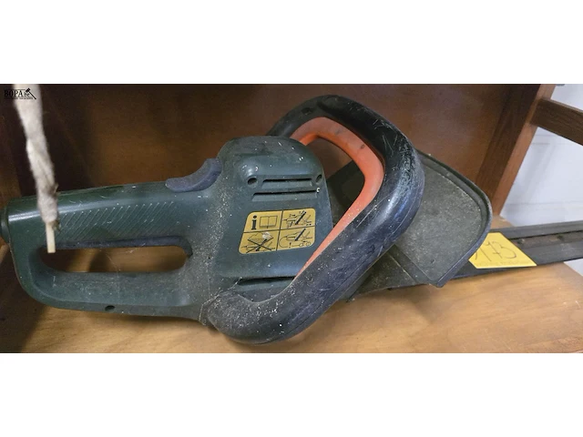 Lot 173 - haagschaar black & decker 55 cm - afbeelding 2 van  2