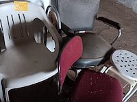Lot 173 - lot stoelen - afbeelding 2 van  2