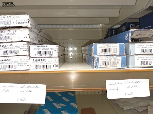 Lot 173 - smaldeur cilindersloten. 24 stuks - afbeelding 2 van  4