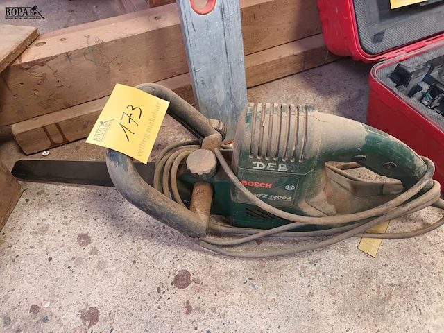Lot 173 - zaagmachine bosch - afbeelding 1 van  3