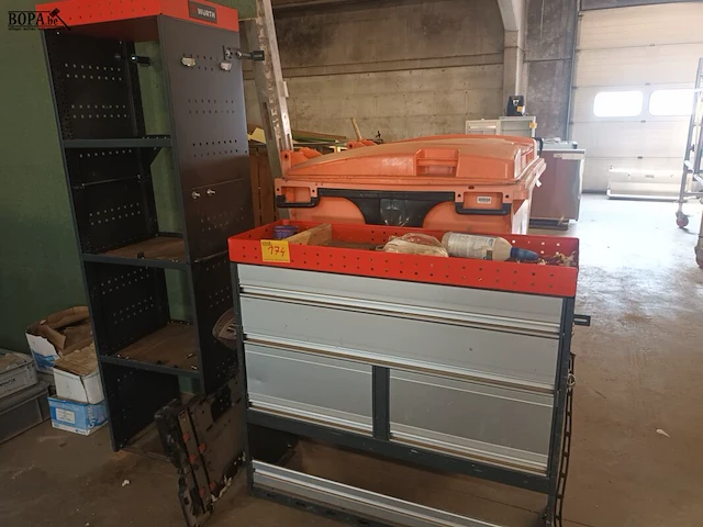 Lot 174 - bestelwagen inrichting würth - afbeelding 1 van  6