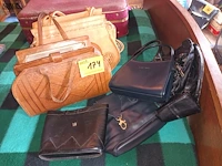 Lot 174 - vintage handtassen. 6 stuks - afbeelding 1 van  5