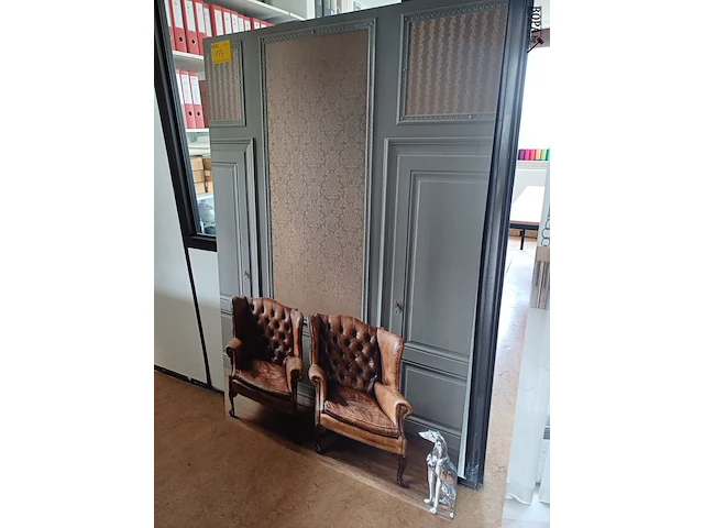 Lot 174 - wandfoto’s. 3 stuks - afbeelding 1 van  4