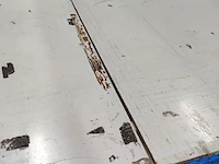 Lot 175 - werktafel met legbank - afbeelding 3 van  4