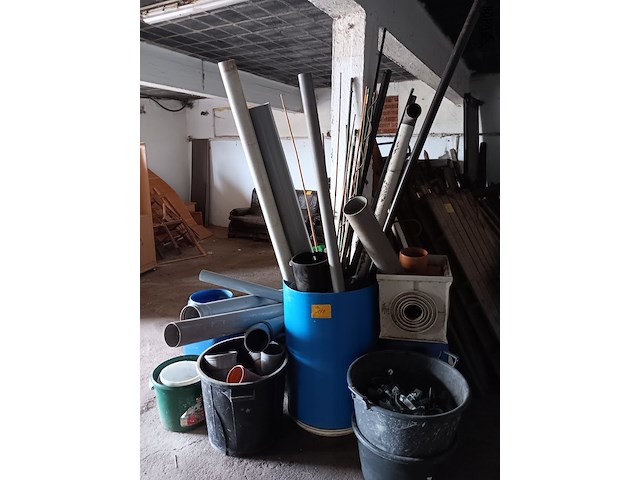 Lot 176 - lot pvc hulpstukken - afbeelding 1 van  6