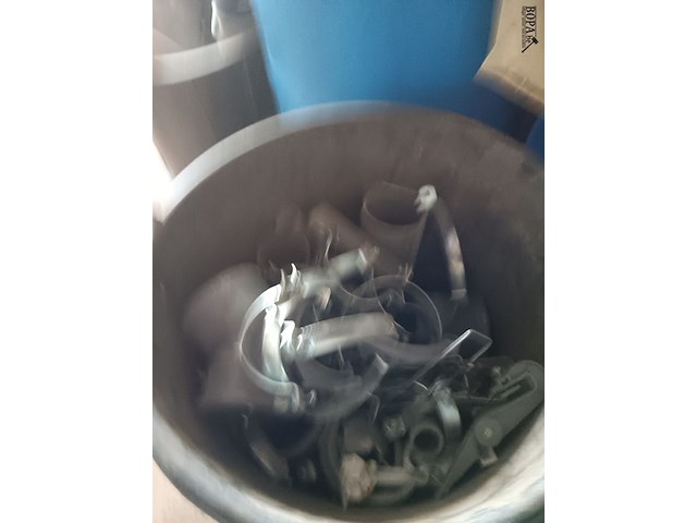 Lot 176 - lot pvc hulpstukken - afbeelding 2 van  6