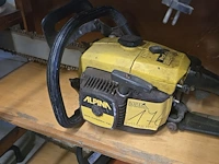 Lot 176 - motor kettingzaag alpina 50 cm - afbeelding 1 van  3