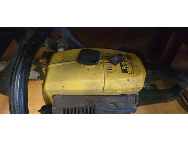 Lot 176 - motor kettingzaag alpina 50 cm - afbeelding 2 van  3