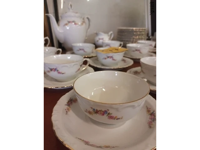 Lot 177 - koffieservies kahla. 39 stuks - afbeelding 3 van  5