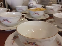 Lot 177 - koffieservies kahla. 39 stuks - afbeelding 3 van  5