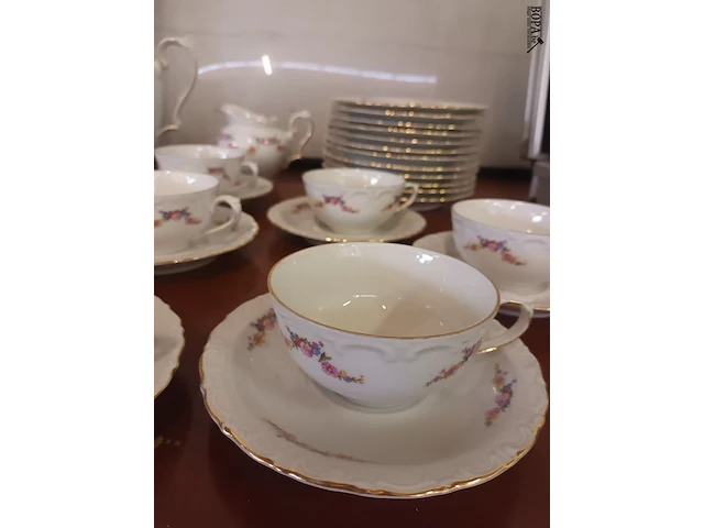 Lot 177 - koffieservies kahla. 39 stuks - afbeelding 4 van  5