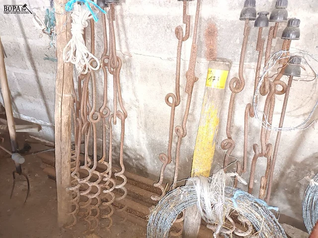 Lot 177 - landbouw gereedschap - afbeelding 1 van  5