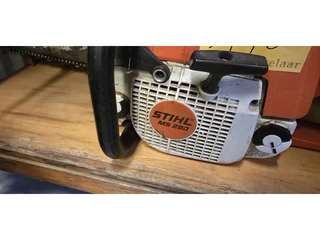 Lot 178 - motor kettingzaag stihl ms 290 37 cm - afbeelding 3 van  3