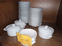 Lot 179 - servies en broodjes zakken - afbeelding 3 van  5