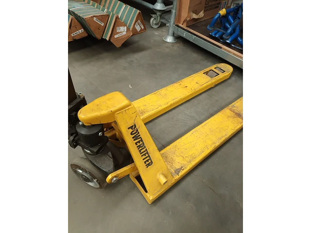 Lot 179 - transpallet powerlifter - afbeelding 3 van  3