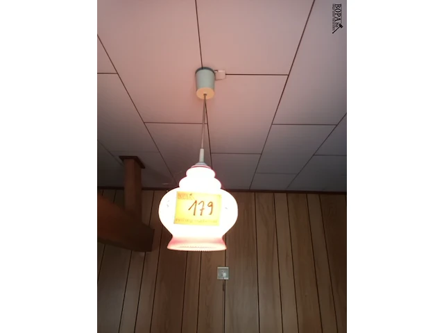 Lot 179 - vintage plafondlamp - afbeelding 1 van  3