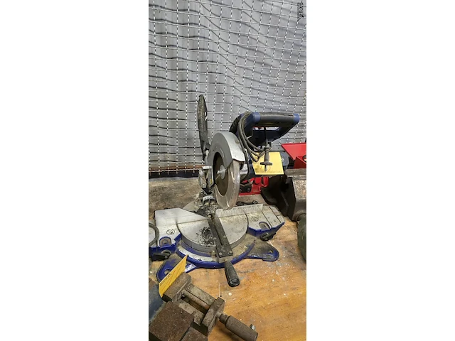 Lot 18 - afkortzaag metabo ks 216 - afbeelding 1 van  4