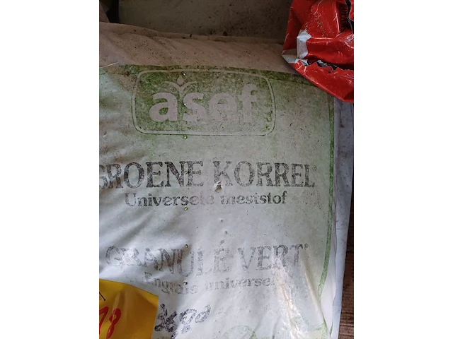 Lot 18 - asef universele meststof en nutripower - afbeelding 3 van  3