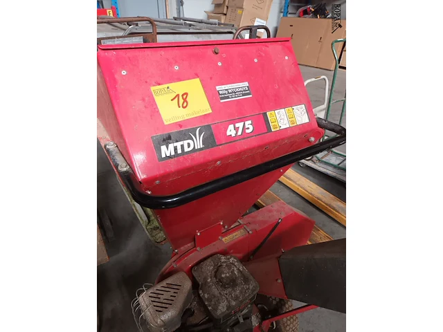 Lot 18 - benzine hakselaar mdt - afbeelding 2 van  4