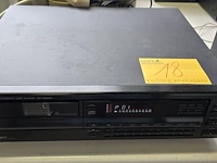 Lot 18 - cd speler 6 disc kenwood dp-m 6640 - afbeelding 1 van  4