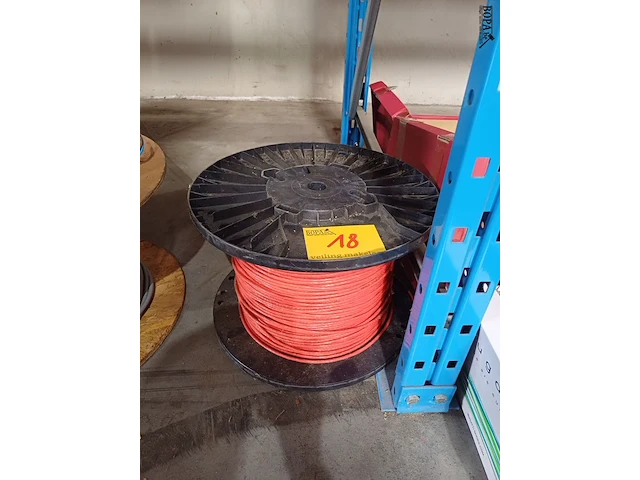 Lot 18 - draka utp kabel - afbeelding 1 van  1
