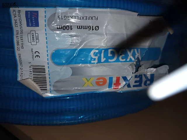 Lot 18 - elflex geribde buis - afbeelding 4 van  5
