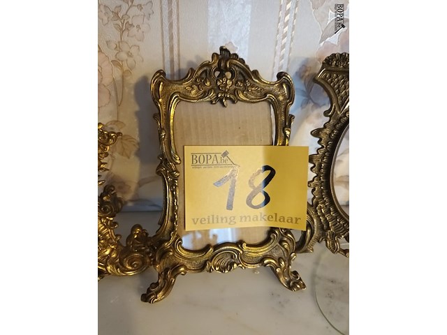 Lot 18 - fotokaders in koper. 3 stuks - afbeelding 3 van  4