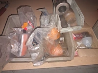 Lot 18 - kogelgewrichten en spoorstangeinden - afbeelding 9 van  9