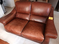 Lot 18 - lederen sofa - afbeelding 1 van  5