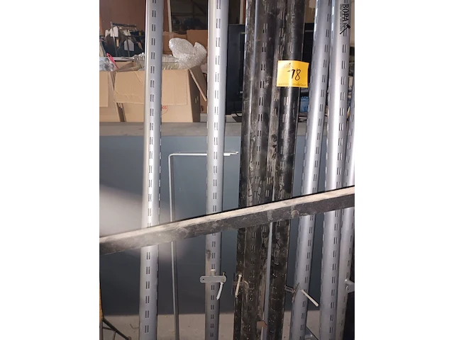 Lot 18 - lot buizen voor rekken - afbeelding 1 van  4