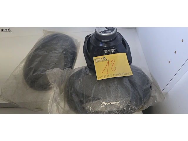 Lot 18 - luidsprekers pionier 240 w 1 stuk + afdekplaatjes - afbeelding 2 van  2