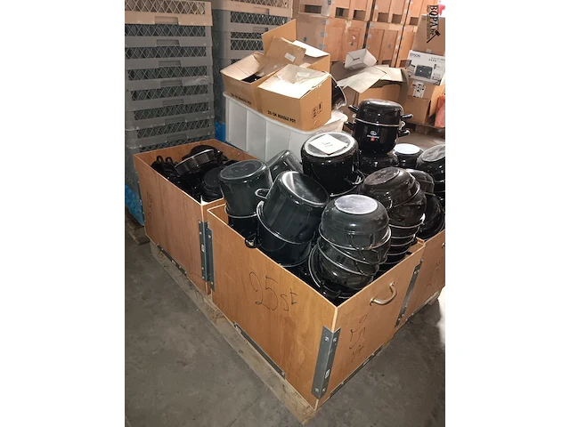 Lot 18 - mosselpotten 50 stuks - afbeelding 1 van  2