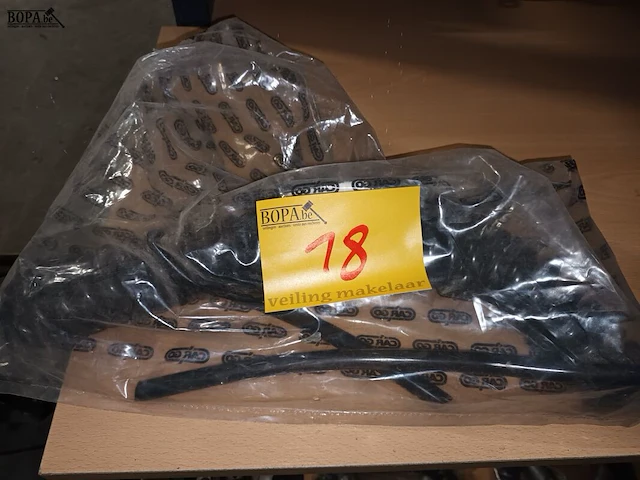 Lot 18 - spiraalkabel - afbeelding 1 van  3